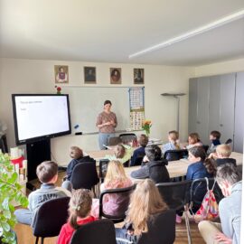 Насыщенный март